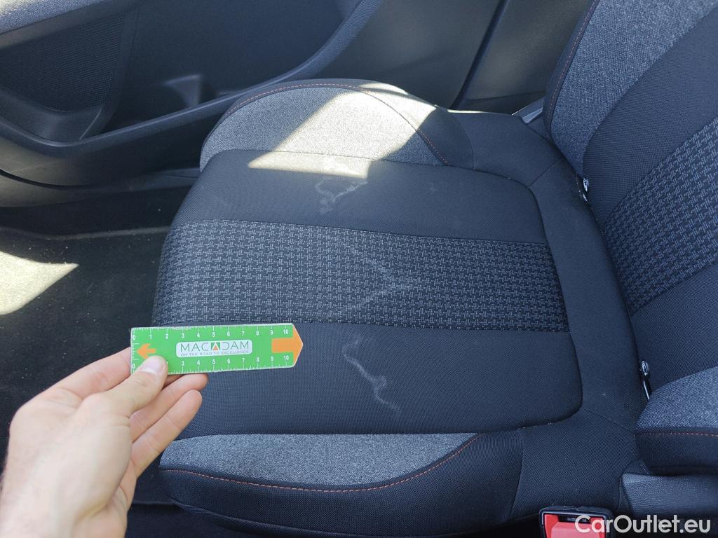  Peugeot  3008 PEUGEOT  / 2020 / 5P / todoterreno 1.2 PureTech 96KW S&S Active Pack EAT8 #7