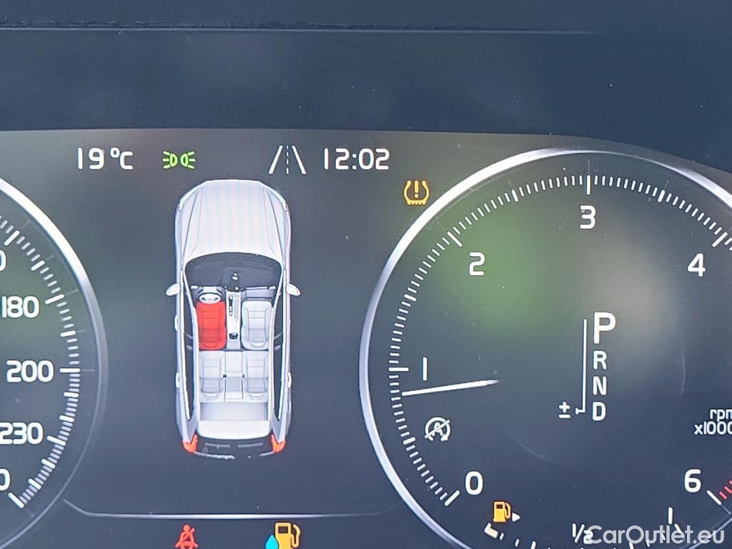  Volvo  XC60 VOLVO  / 2017 / 5P / todoterreno 2.0 D4 Inscription Auto #27