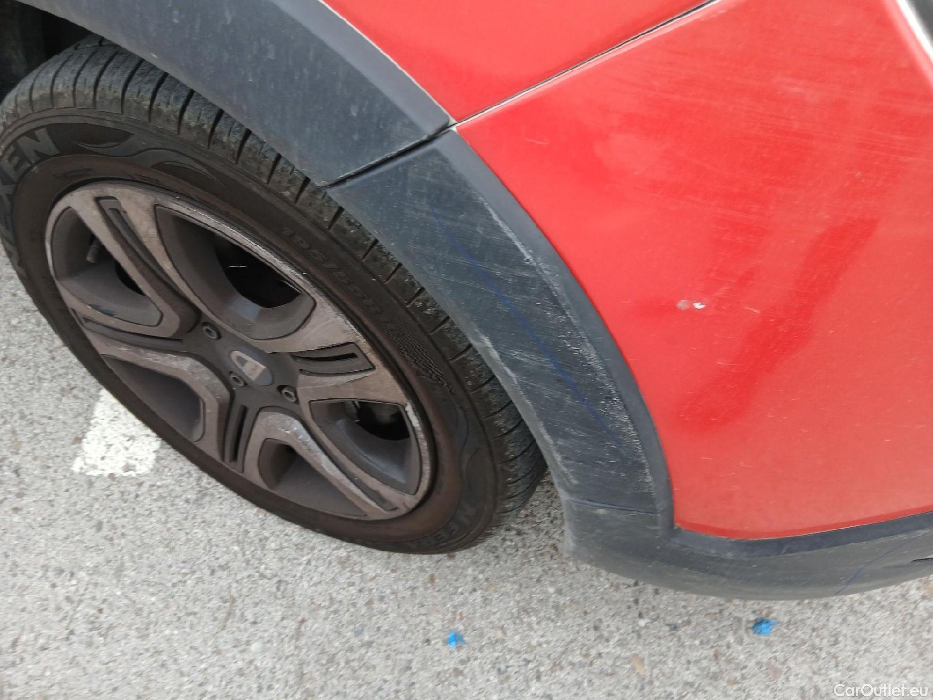  Dacia  Lodgy DACIA  / 2012 / 5P / monovolumen compacto SL Aniversario Blue dCi 85kW(115CV) 7Pl(SP) #13