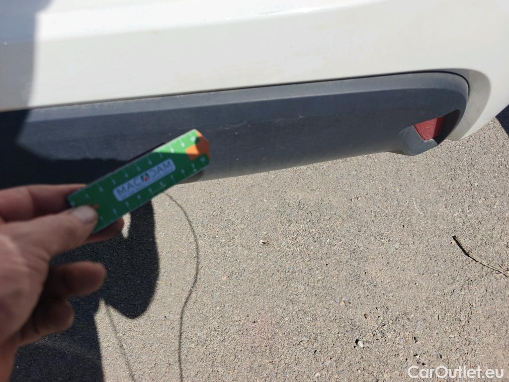  Toyota  Yaris TOYOTA  / 2020 / 5P / berlina con portón 1.5 120H Active Tech #28