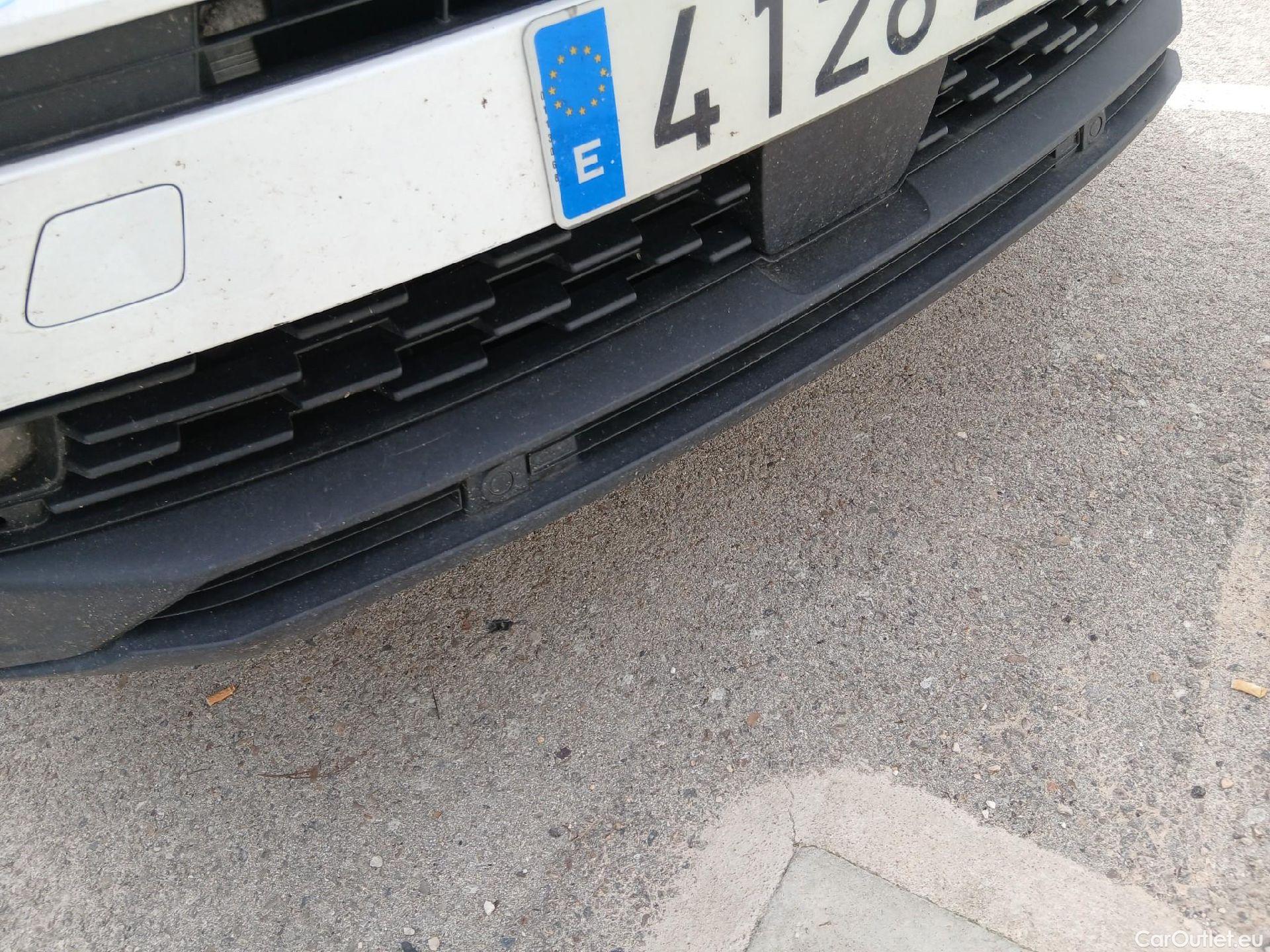  Opel   Grandland X OPEL Grandland / 2021 / 5P / todoterreno 1.5 CDTi Business Edition Auto #7