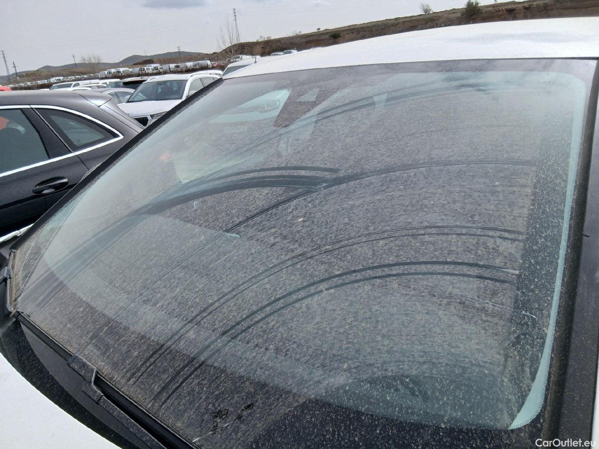  Opel   Grandland X OPEL Grandland / 2021 / 5P / todoterreno 1.5 CDTi Business Edition Auto #9