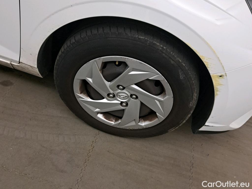  Hyundai  i20 HYUNDAI  / 2020 / 5P / berlina con portón 1.0 TGDI 74kW (100CV) 48V Essence #25