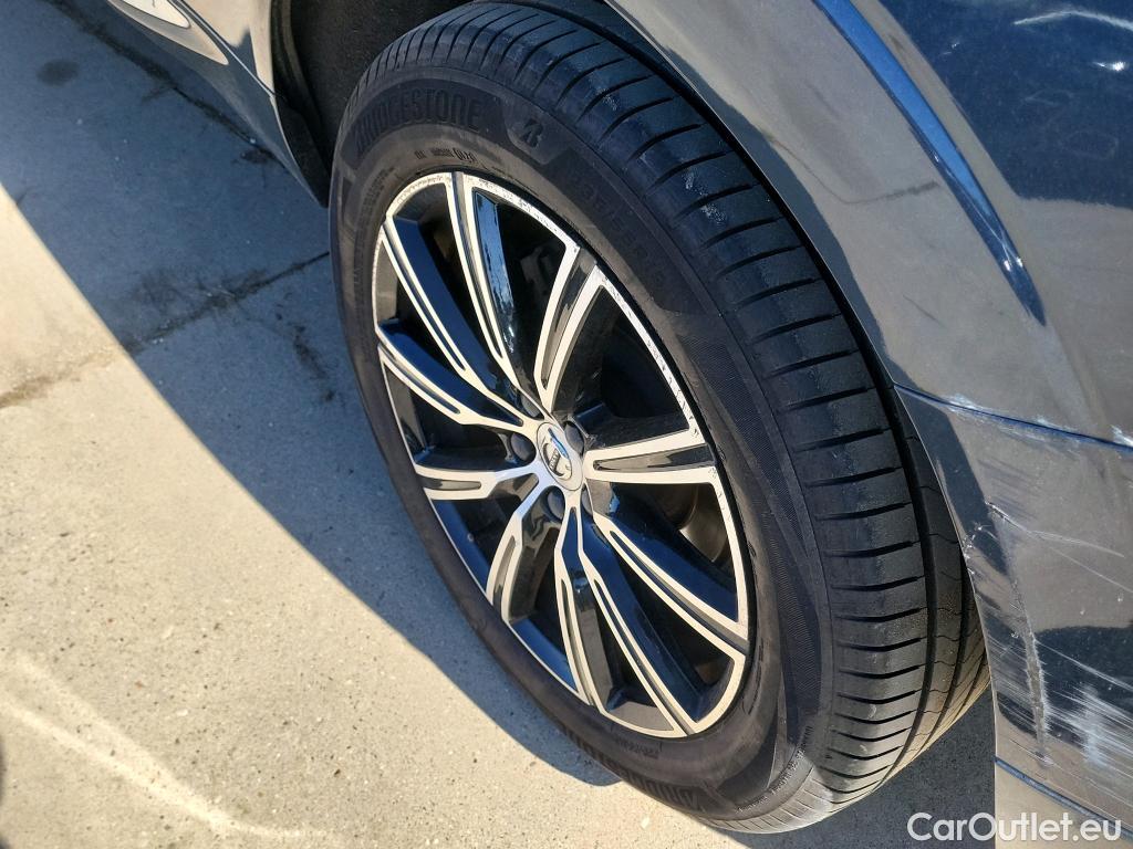  Volvo  XC60 VOLVO  / 2017 / 5P / todoterreno 2.0 D4 Inscription Auto #3