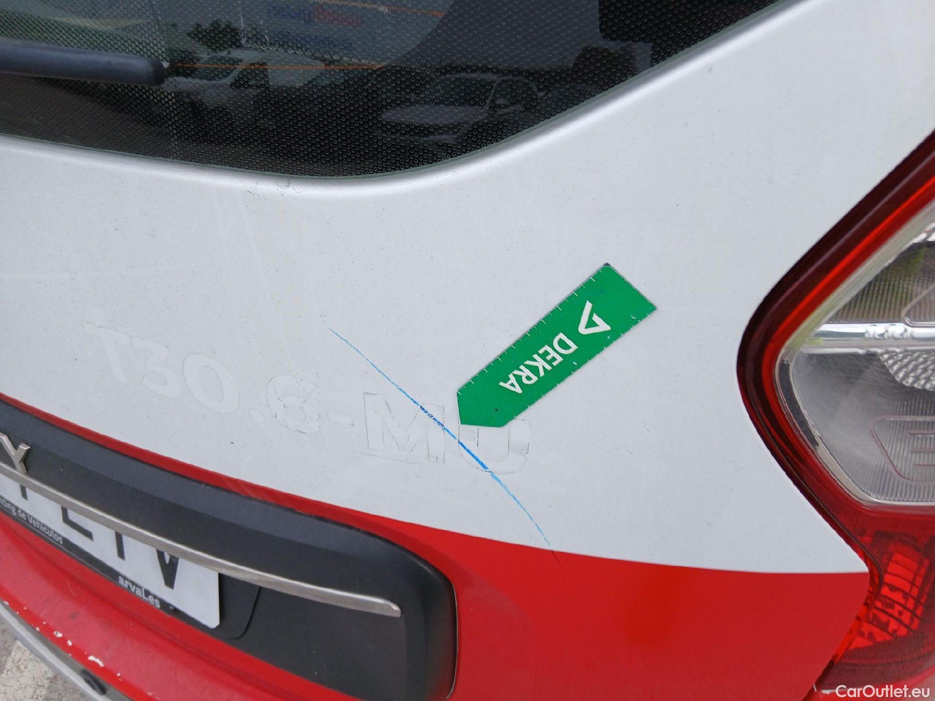  Dacia  Lodgy DACIA  / 2012 / 5P / monovolumen compacto SL Aniversario Blue dCi 85kW(115CV) 7Pl(SP) #46