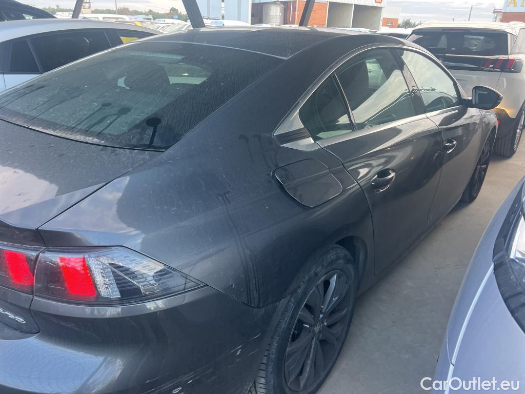  Peugeot  508 PEUGEOT  / 2018 / 5P / berlina con portón 5P Business Line BlueHDi 130 EAT8 (AC) #9