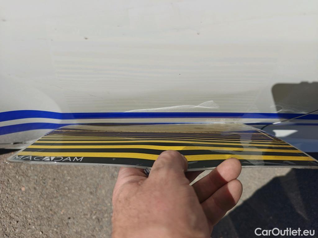  Toyota  Yaris TOYOTA  / 2020 / 5P / berlina con portón 1.5 120H Active Tech #9