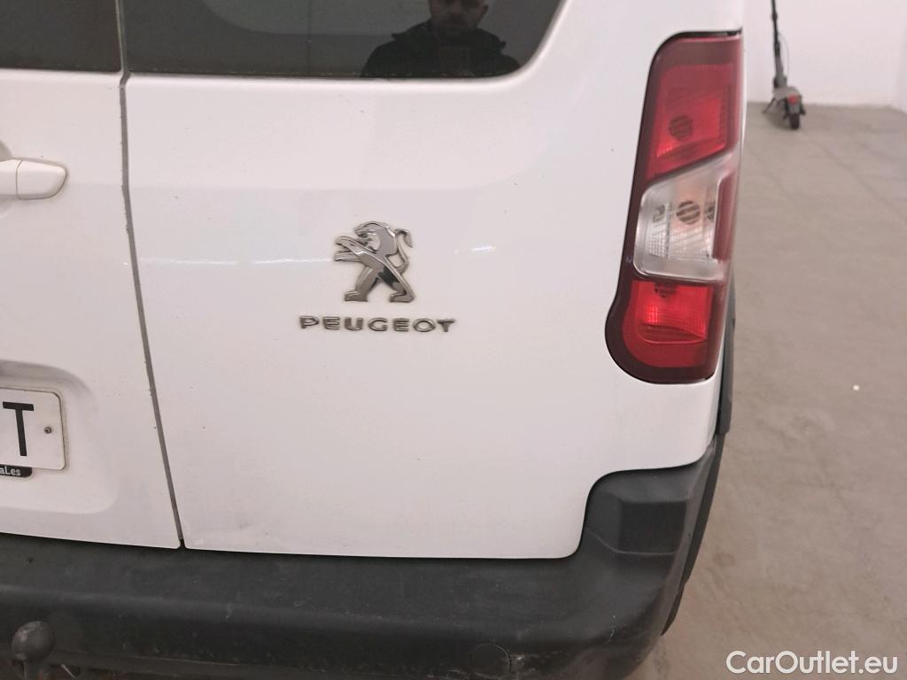  Peugeot  RIFTER PEUGEOT  / 2018 / 5P / monovolumen compacto Active Pack Standard BlueHDi 73kW #20