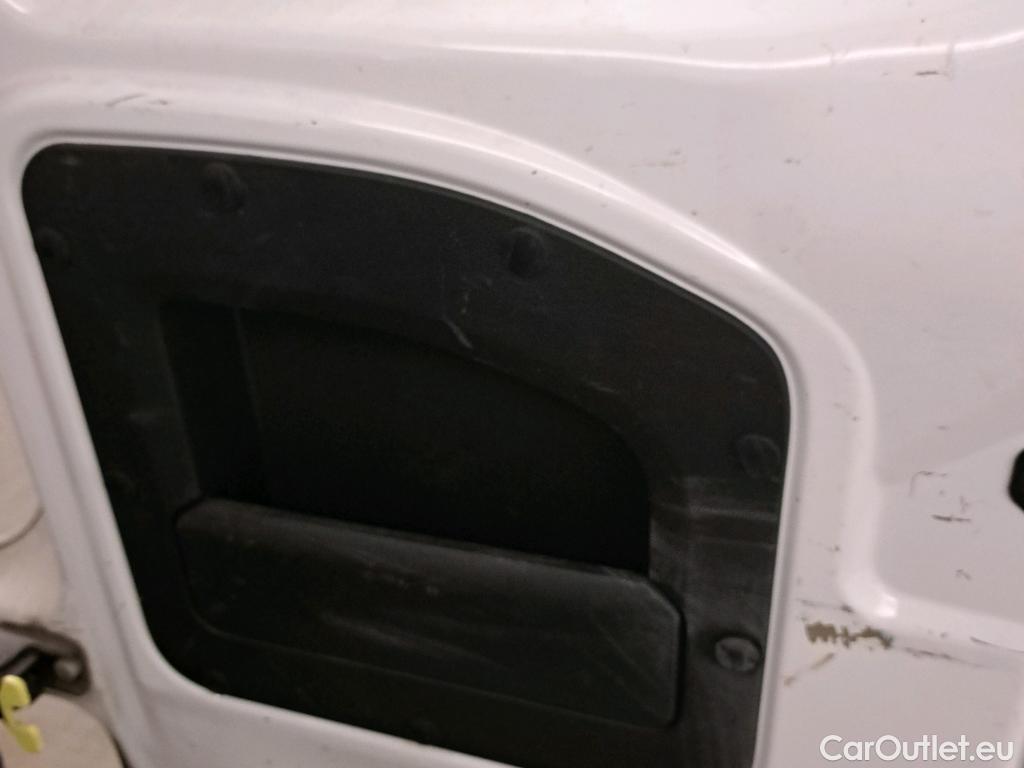  Peugeot  RIFTER PEUGEOT  / 2018 / 5P / monovolumen compacto Active Pack Standard BlueHDi 73kW #39