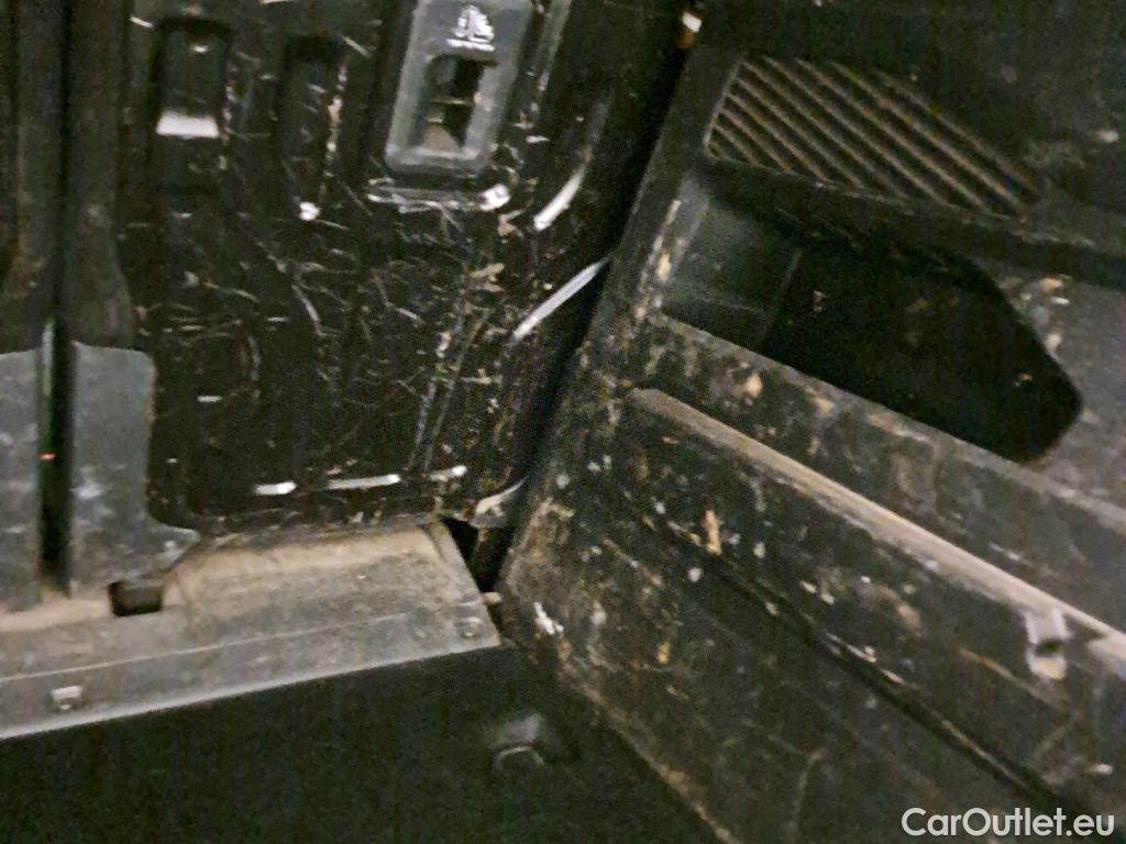  Peugeot  RIFTER PEUGEOT  / 2018 / 5P / monovolumen compacto Active Pack Standard BlueHDi 73kW #7