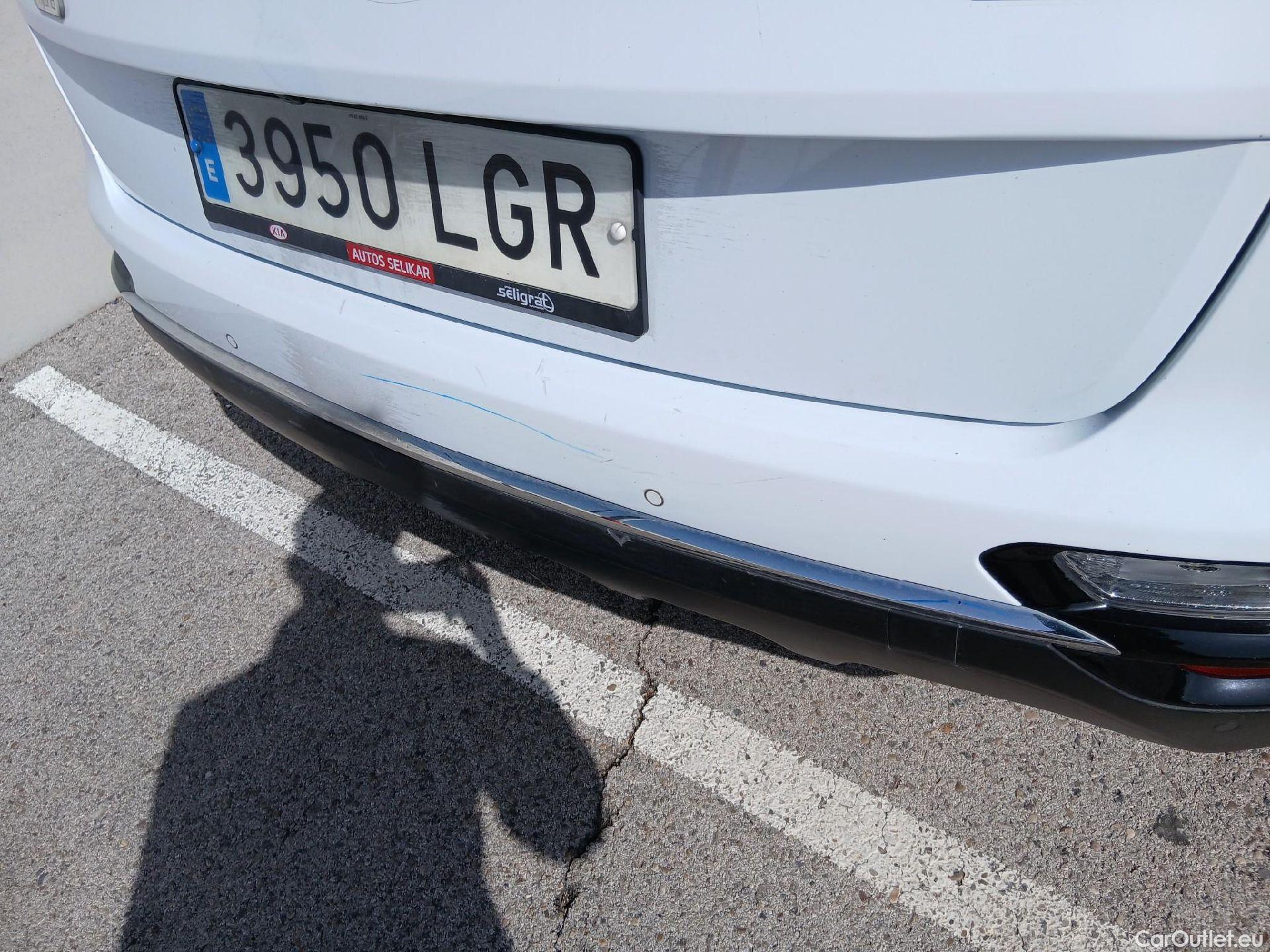  KIA  Sportage KIA  / 2018 / 5P / todoterreno 1.6 MHEV Business 85kW (115CV) 4x2 #19