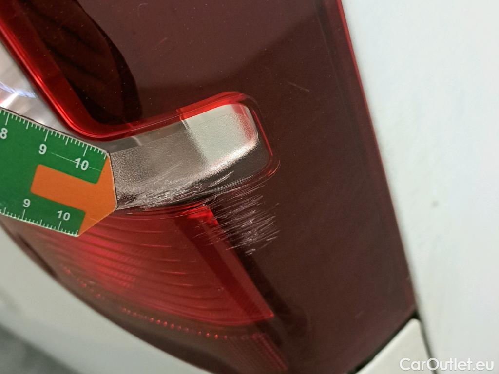  Peugeot  RIFTER PEUGEOT  / 2018 / 5P / monovolumen compacto Active Pack Standard BlueHDi 73kW #19