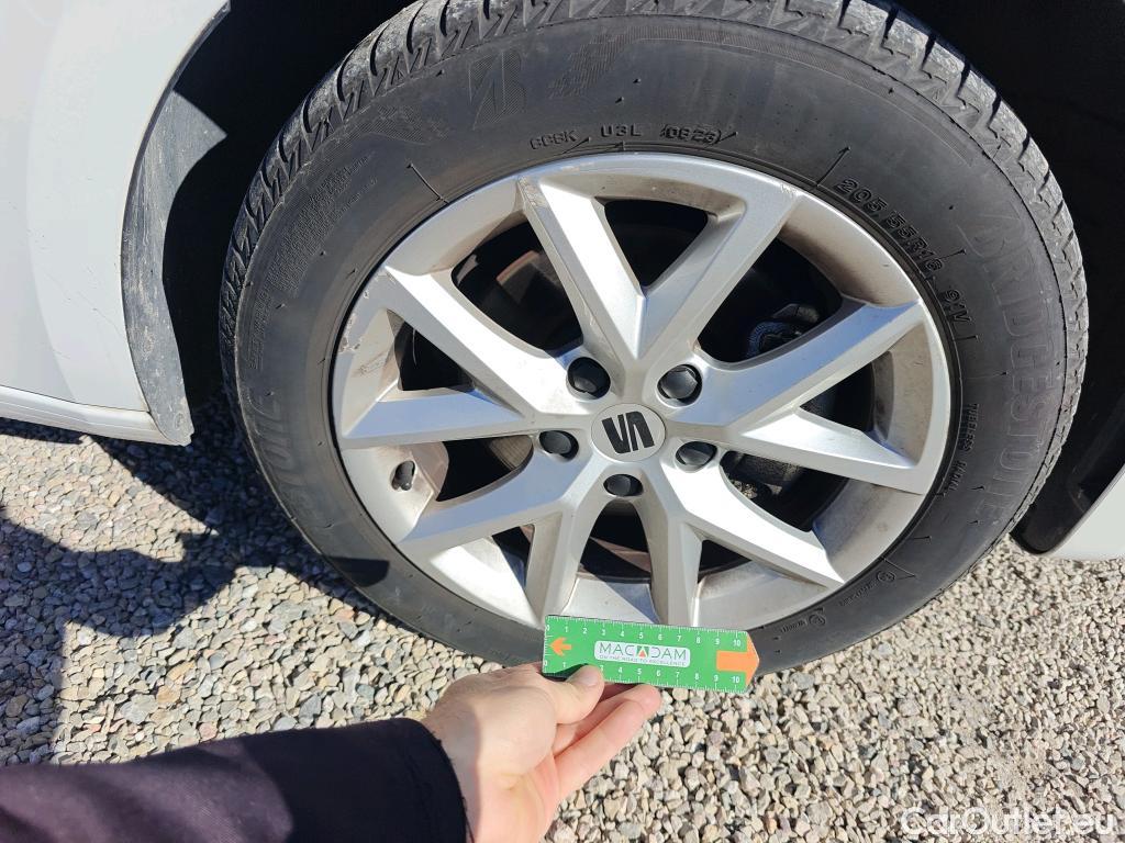  Seat  Leon SEAT Nuevo León / 2020 / 5P / berlina con portón 2.0 TDI 85kW S&S Style Go(SP) #43