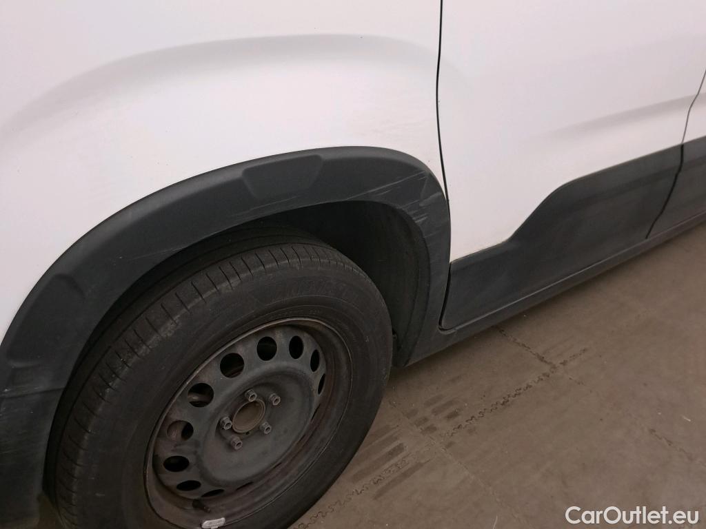  Peugeot  RIFTER PEUGEOT  / 2018 / 5P / monovolumen compacto Active Pack Standard BlueHDi 73kW #52