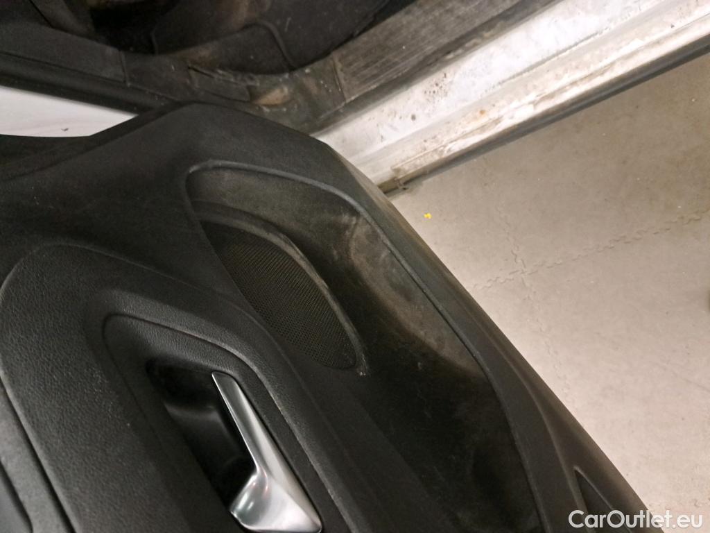  Peugeot  RIFTER PEUGEOT  / 2018 / 5P / monovolumen compacto Active Pack Standard BlueHDi 73kW #36