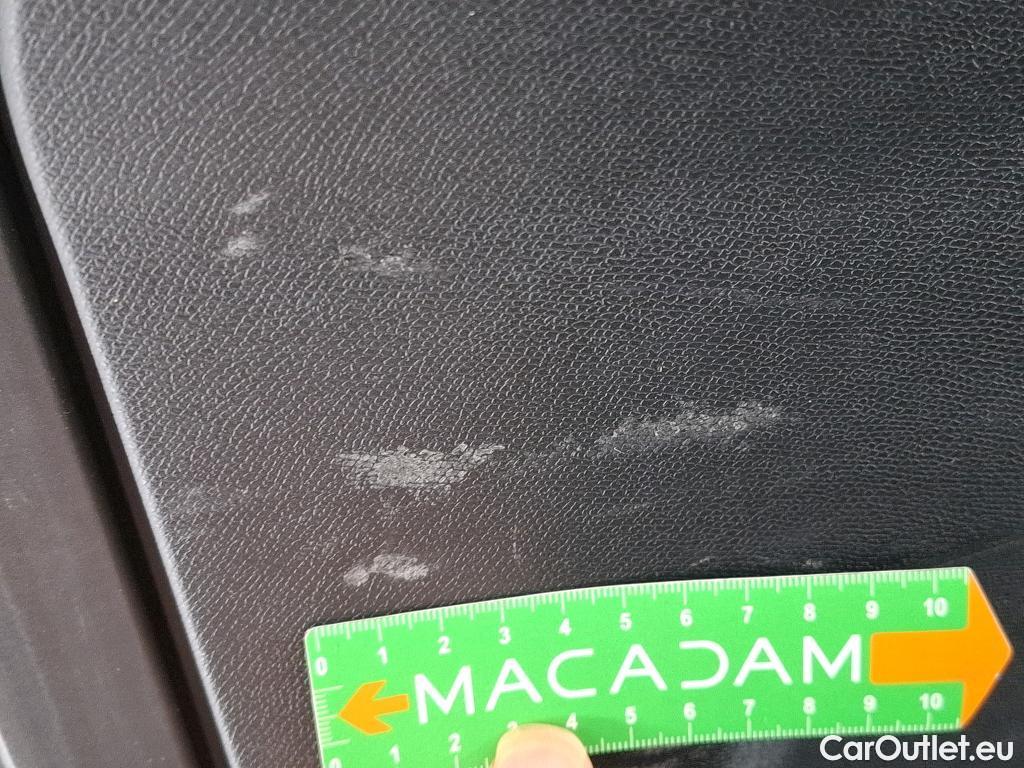  Peugeot  3008  Allure Pack 1.5 HDi 130CV BVM6 E6d #15