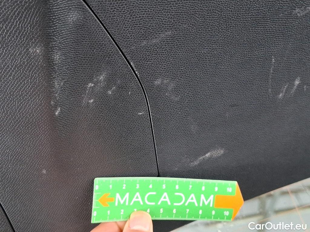  Peugeot  3008  Allure Pack 1.5 HDi 130CV BVM6 E6d #16