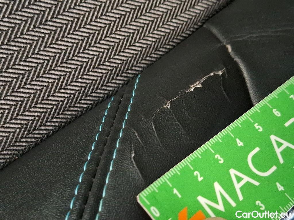  Peugeot  3008  Allure Pack 1.5 HDi 130CV BVM6 E6d #2