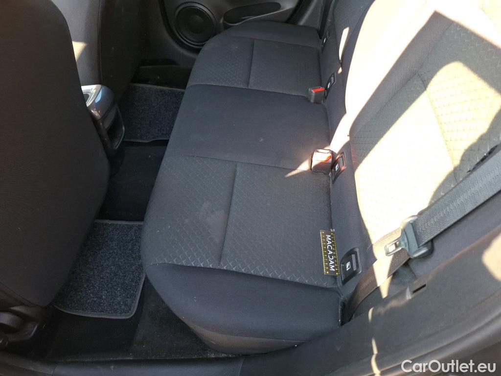  Nissan  Juke NISSAN  / 2019 / 5P / Crossover DIG-T 114 BVM6 Business Edition #3