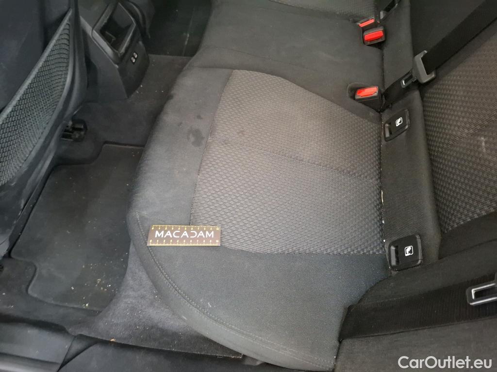  Bmw  Serie 1 BMW Série 1 / 2019 / 5P / Berline 116i Business Design #17