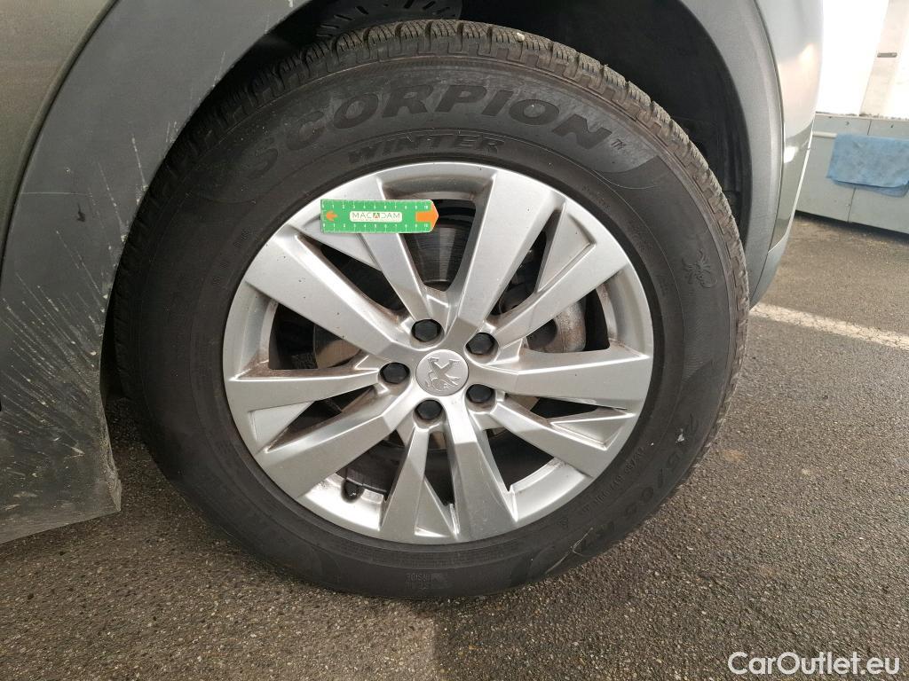  Peugeot  3008  Active Business 1.5 HDi 130CV BVA8 E6d #26