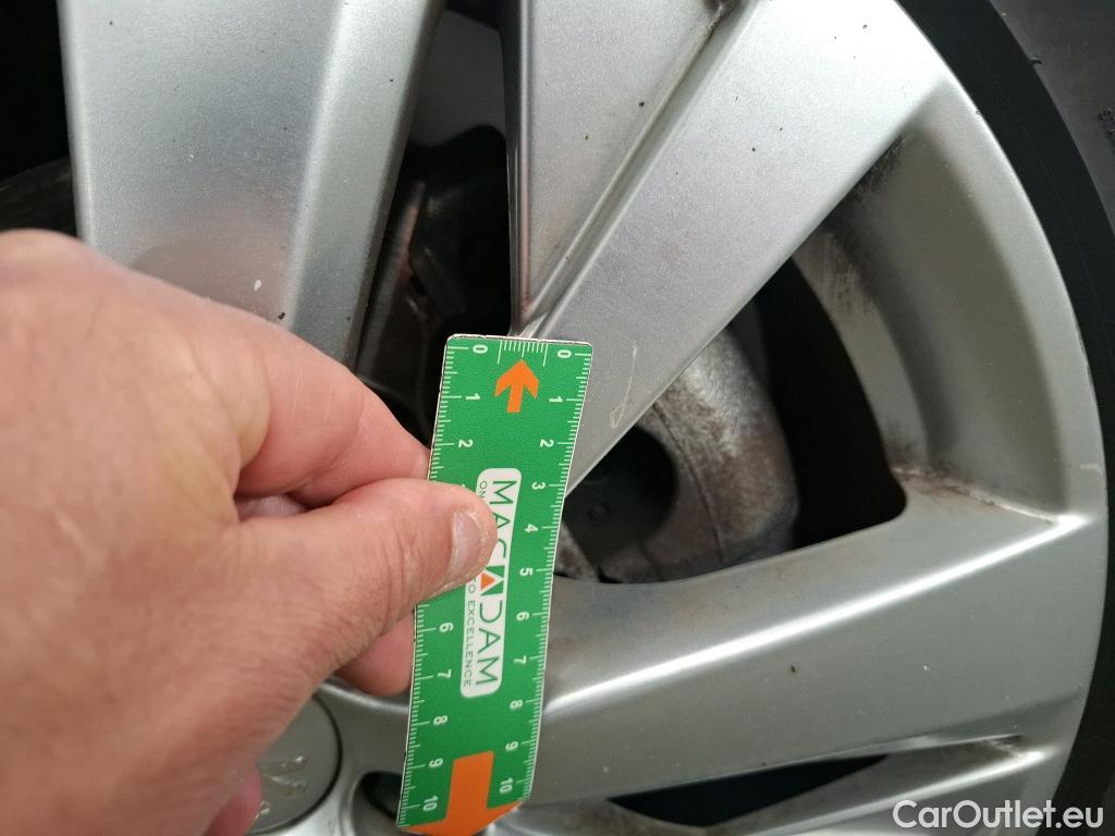  Peugeot  3008  Active Business 1.5 HDi 130CV BVA8 E6d #28