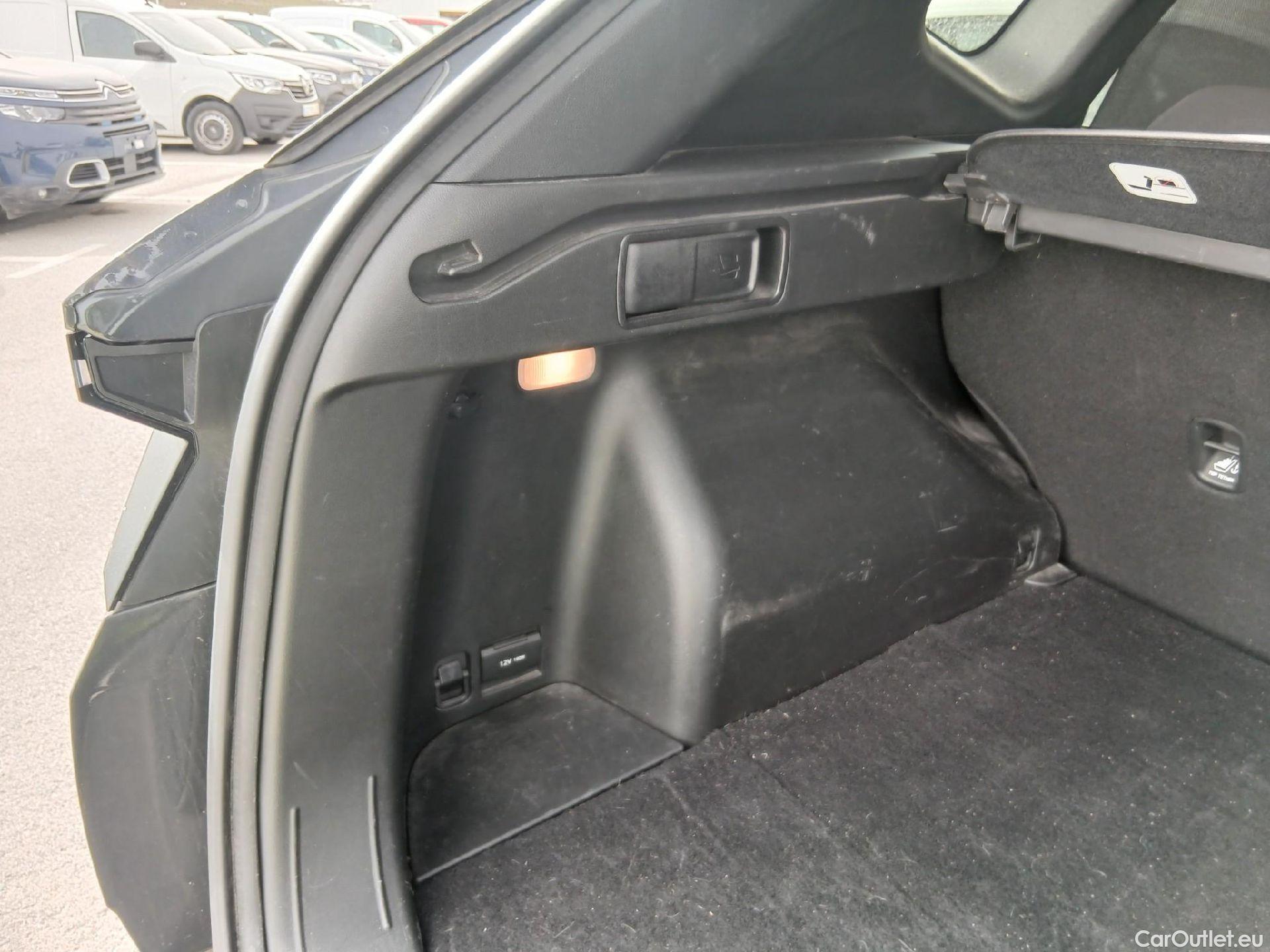  Hyundai  Tucson HYUNDAI  / 2020 / 5P / todoterreno 1.6 CRDI 100kW (136CV) 48V Tecno DCT 2C #31