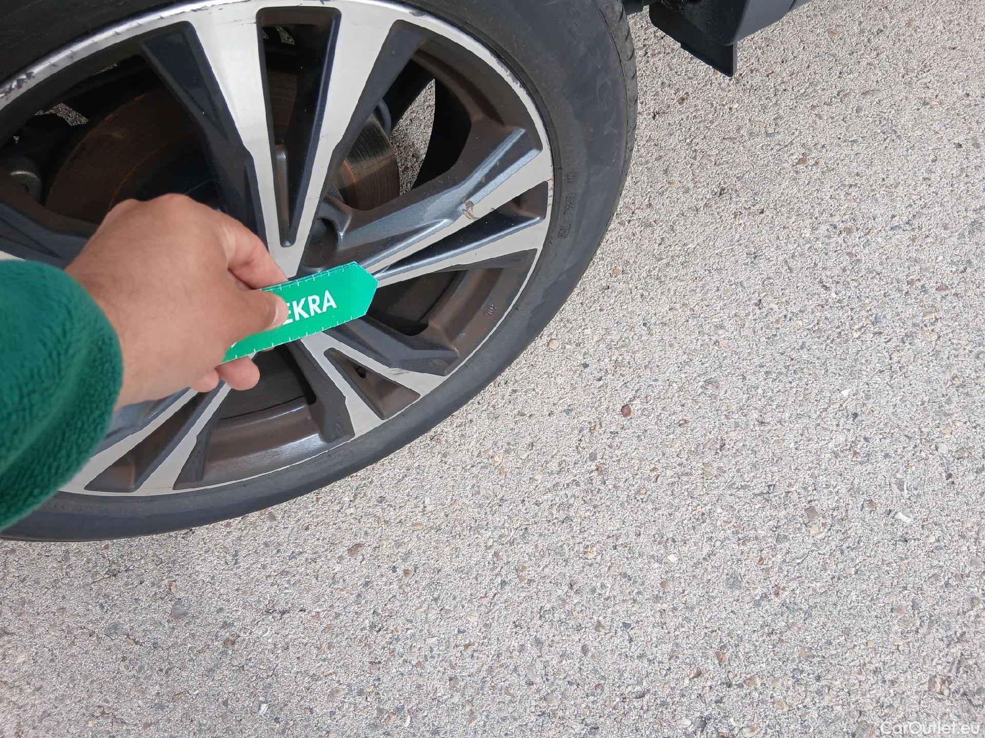  Nissan  Qashqai NISSAN  / 2017 / 5P / todoterreno DIG-T 103 kW (140 CV) E6D N-STYLE #33