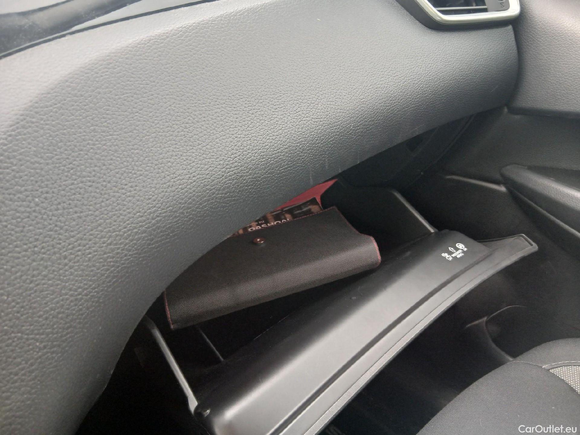  Nissan  Qashqai NISSAN  / 2017 / 5P / todoterreno DIG-T 103 kW (140 CV) E6D N-STYLE #1