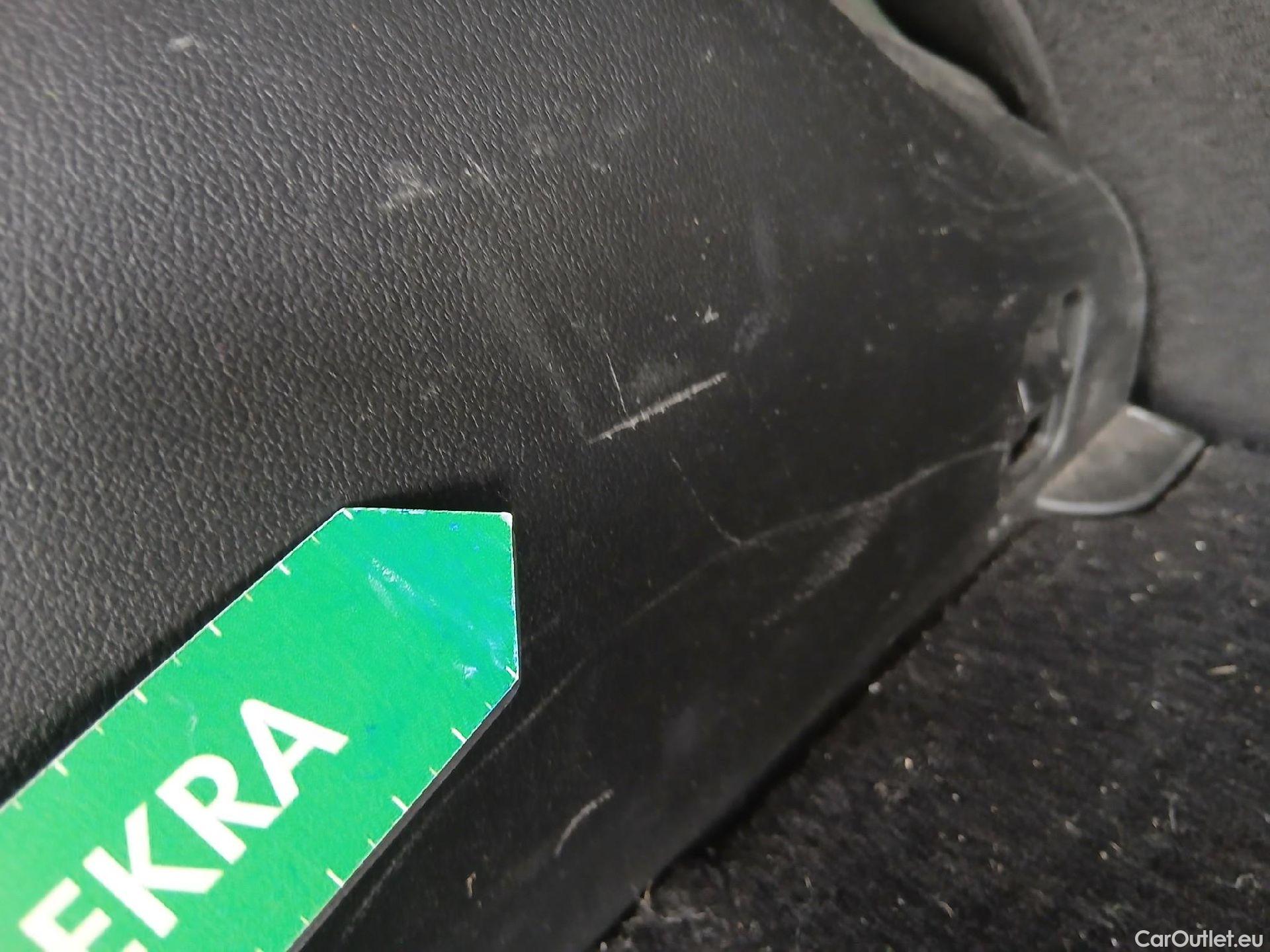  Hyundai  Tucson HYUNDAI  / 2020 / 5P / todoterreno 1.6 CRDI 100kW (136CV) 48V Tecno DCT 2C #32