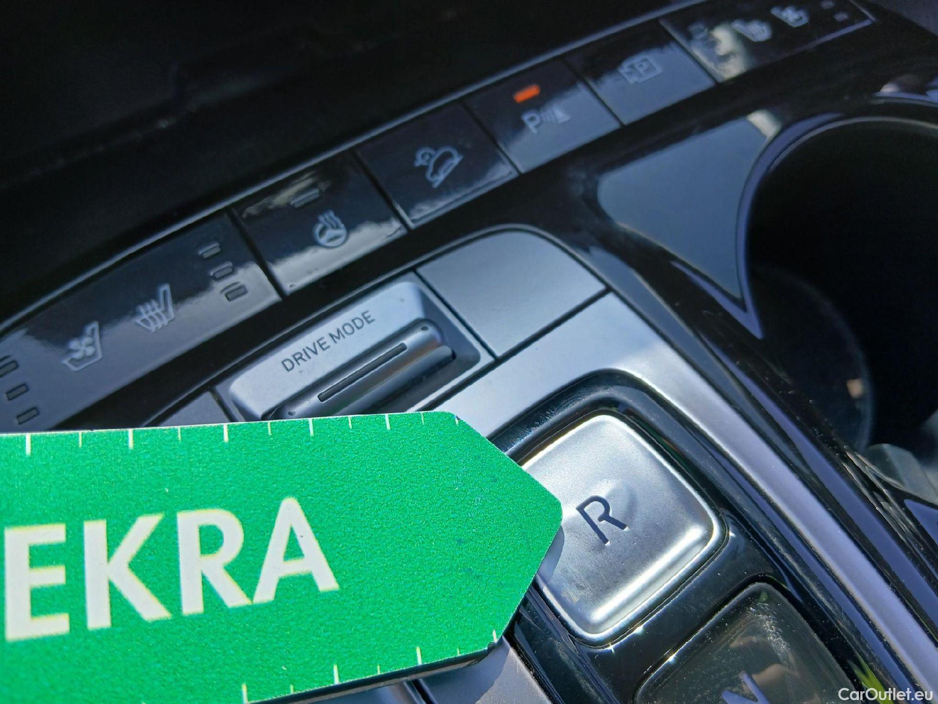  Hyundai  Tucson HYUNDAI  / 2020 / 5P / todoterreno 1.6 TGDI 169kW (230CV) HEV Style Auto #4