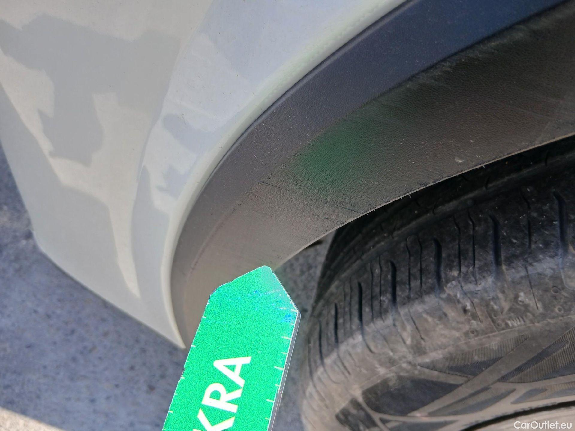  Nissan  Qashqai NISSAN  / 2021 / 5P / todoterreno DIG-T 103kW (140CV) mHEV 4x2 Acenta #5