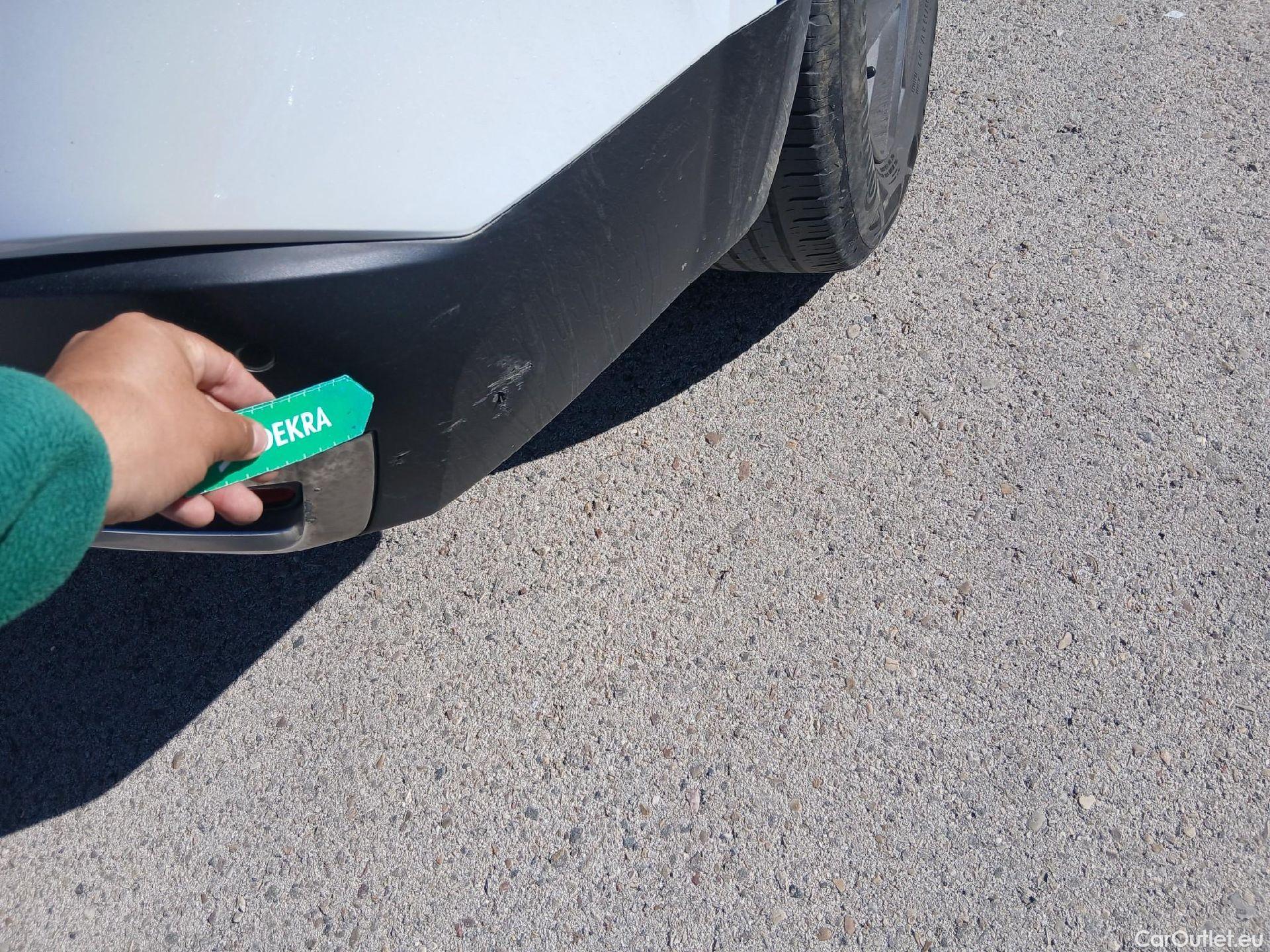  Nissan  Qashqai NISSAN  / 2024 / 5P / todoterreno DIG-T 103kW (140CV) mHEV 4x2 Acenta #18