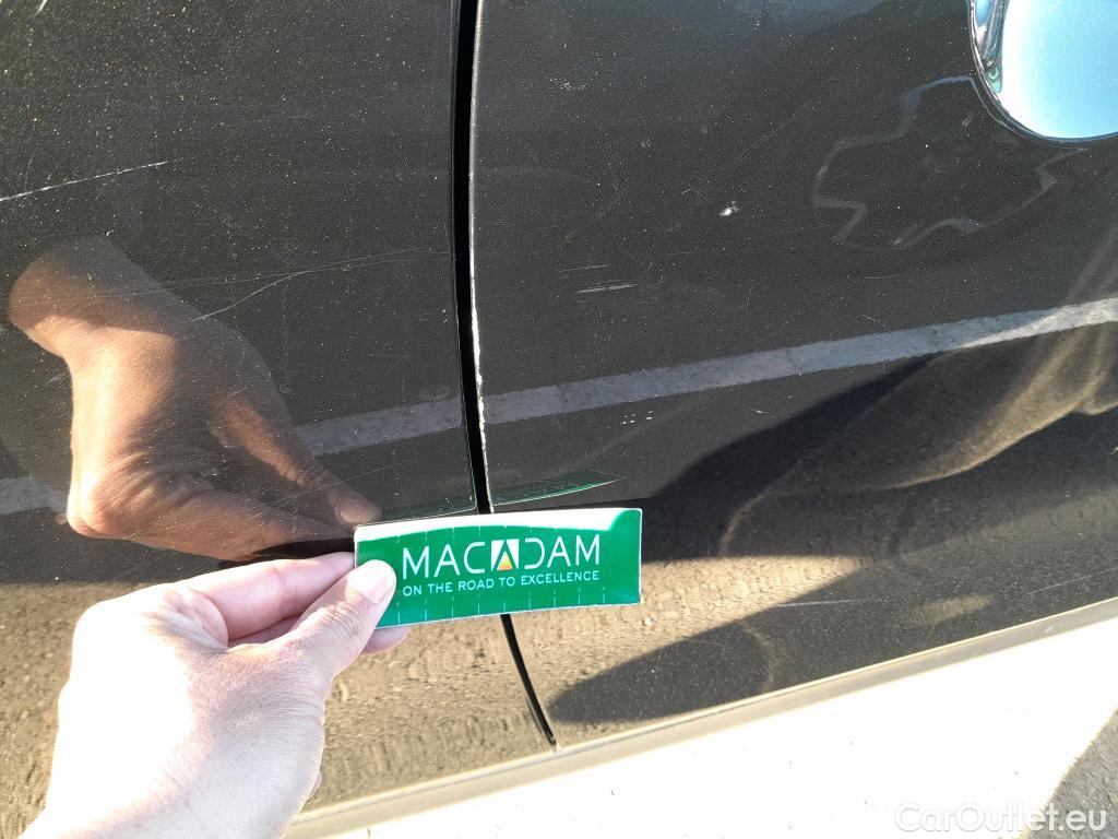  Mini  Mini   / 2021 / 3P / berlina con portón COOPER SE #8