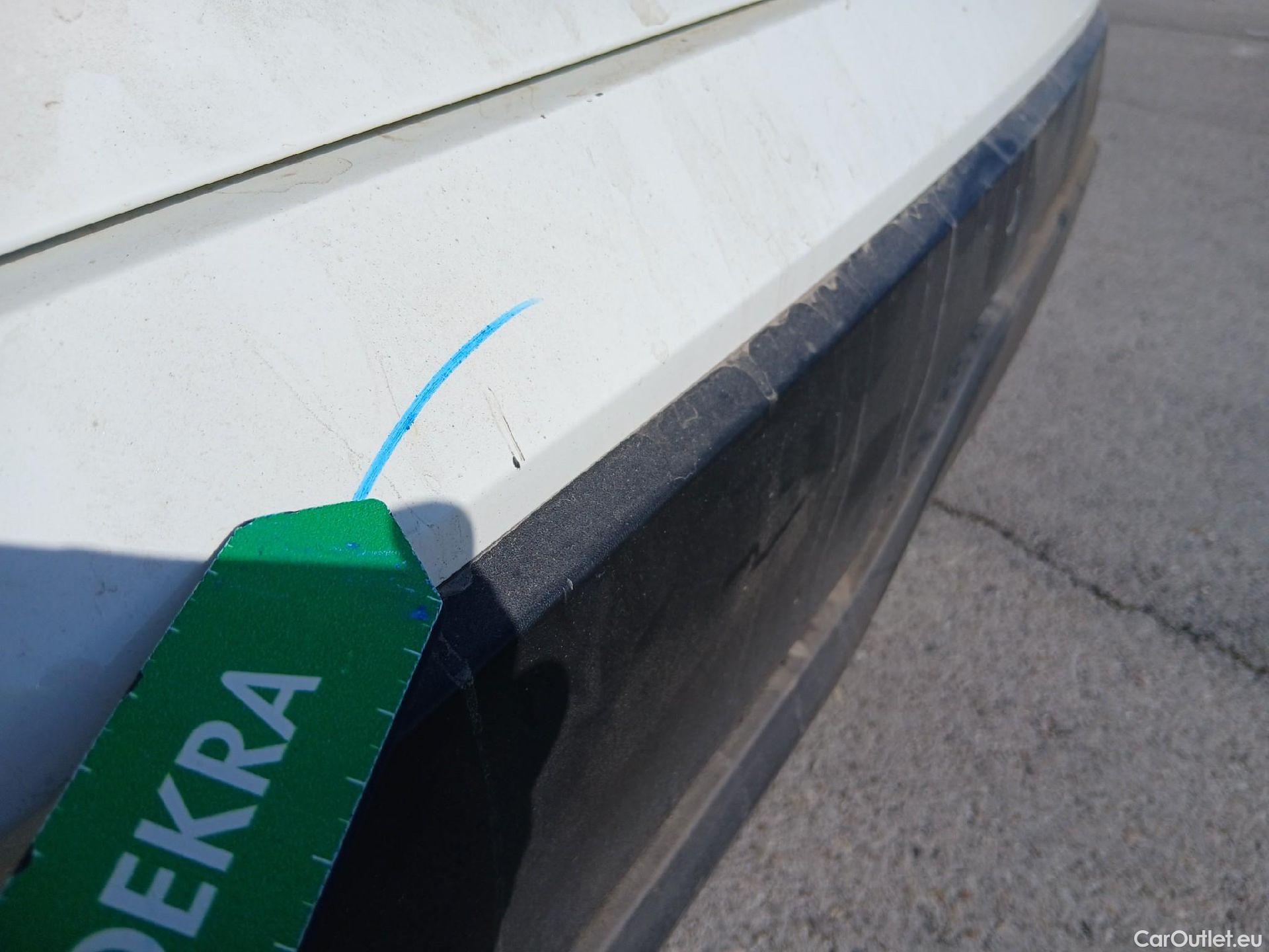  Nissan  Qashqai NISSAN  / 2021 / 5P / todoterreno DIG-T 103kW (140CV) mHEV 4x2 Acenta #16