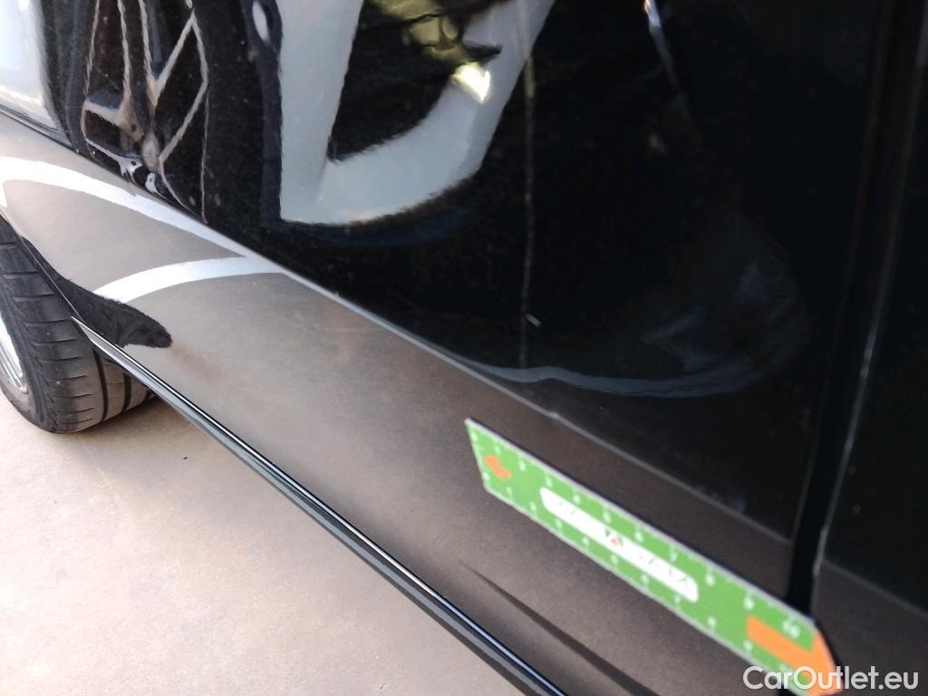  Mercedes  CLA-Klasse MERCEDES-BENZ CLA / 2019 / 4P / coupé CLA 200 D DCT #25