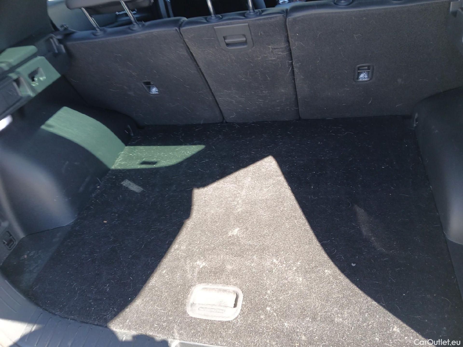  KIA  Sportage KIA  / 2022 / 5P / todoterreno 1.6 T-GDi HEV 171kW (230CV) GT-line 4X2 #4