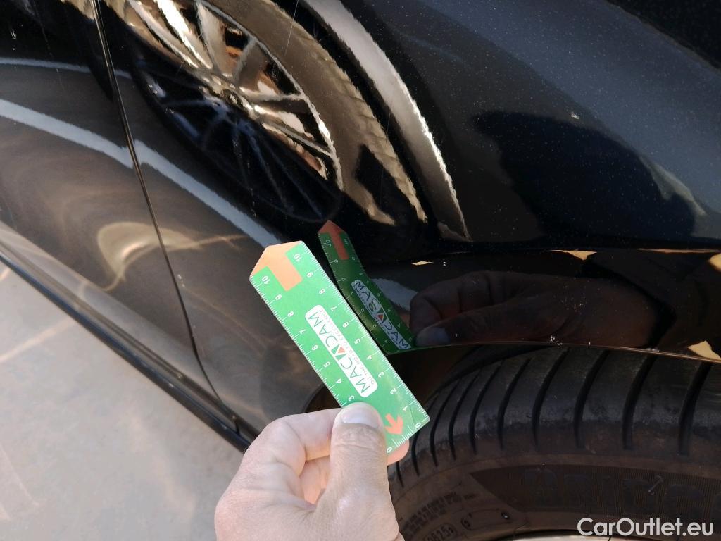  Mercedes  CLA-Klasse MERCEDES-BENZ CLA / 2019 / 4P / coupé CLA 200 D DCT #11