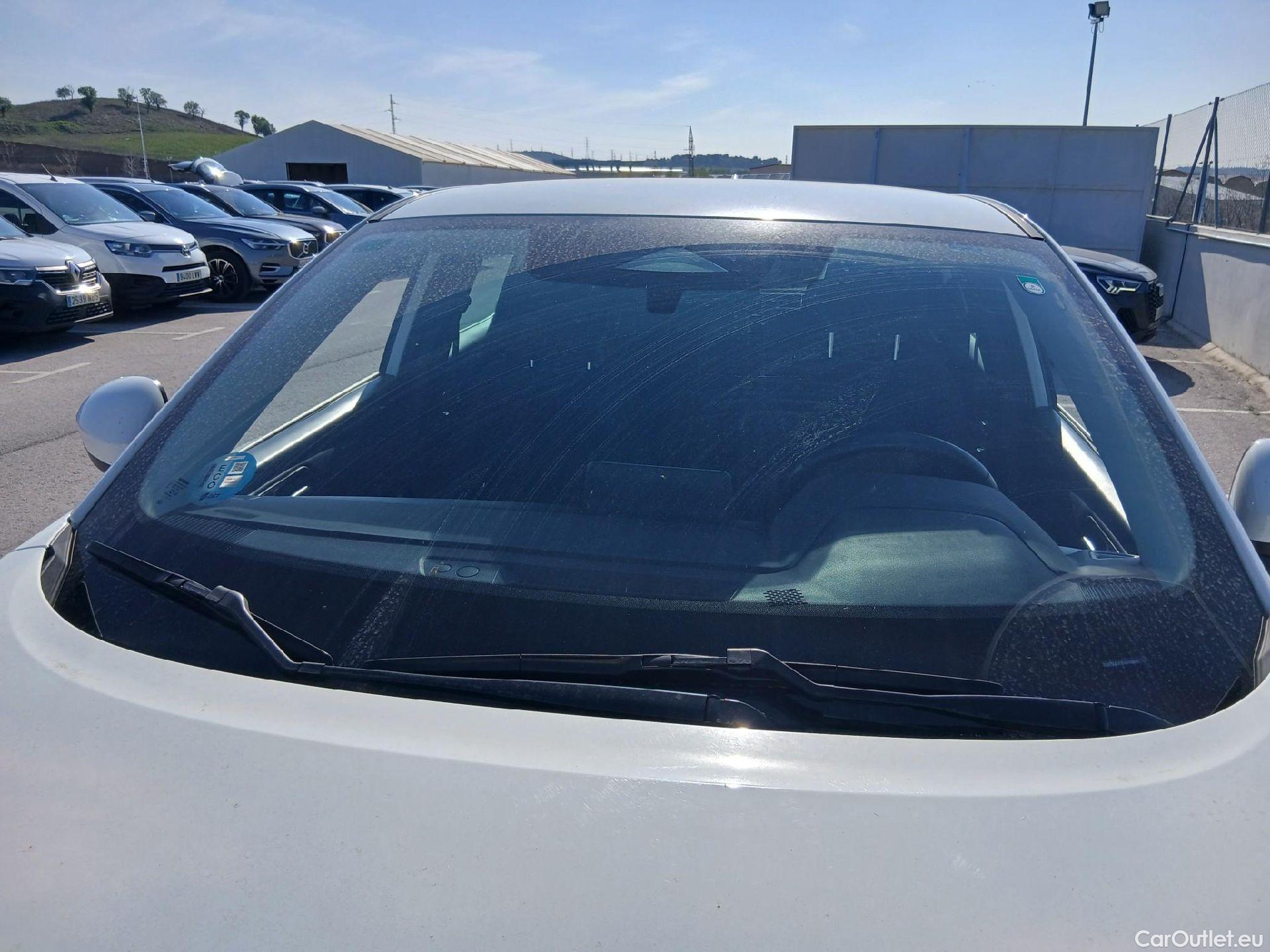  Nissan  Qashqai NISSAN  / 2021 / 5P / todoterreno DIG-T 103kW (140CV) mHEV 4x2 Acenta #1