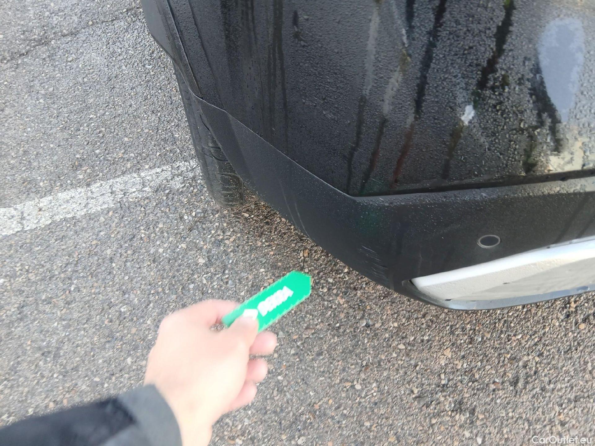  Nissan  Qashqai NISSAN  / 2021 / 5P / todoterreno DIG-T 116kW Xtronic N-Connecta #16