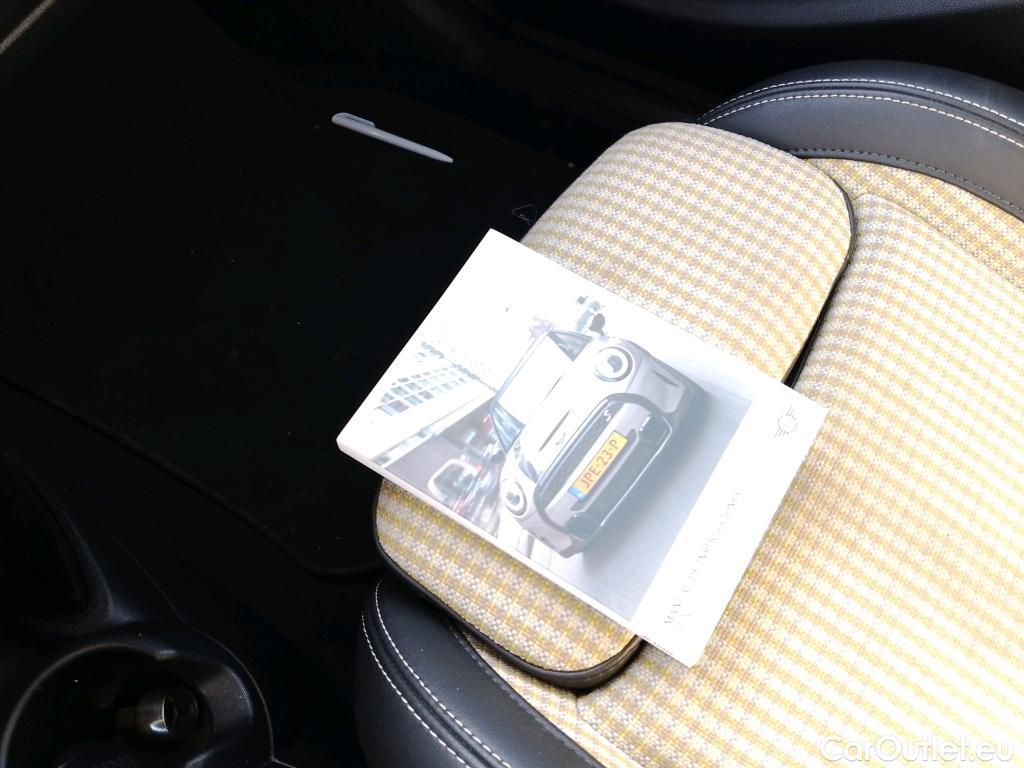  Mini  Cooper MINI MINI / 2021 / 5P / berlina con portón  5 PUERTAS #19