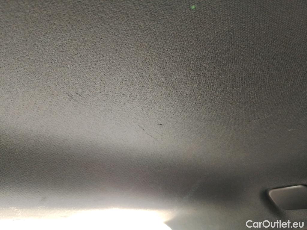  Toyota  Corolla TOYOTA  / 2019 / 5P / familiar 2.0 180H STYLE E-CVT TOURING SPORT #20