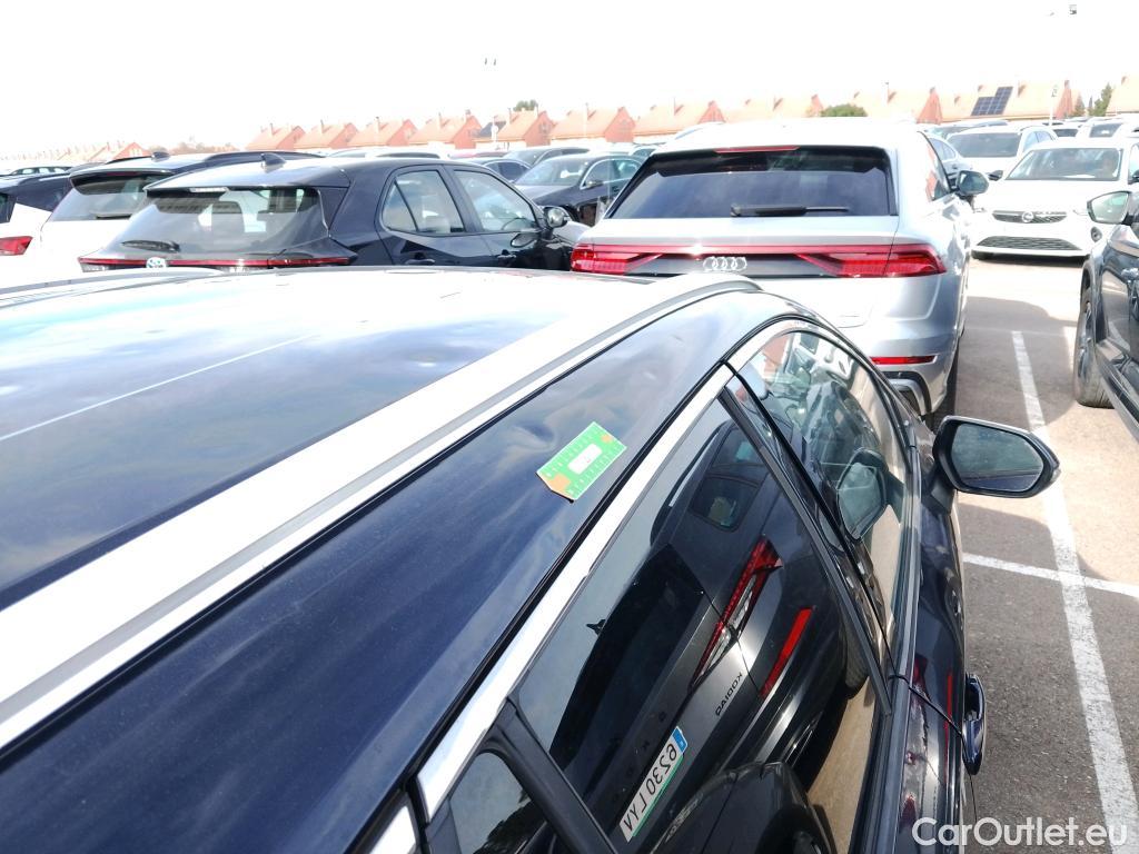  Toyota  Corolla TOYOTA  / 2019 / 5P / familiar 2.0 180H STYLE E-CVT TOURING SPORT #9