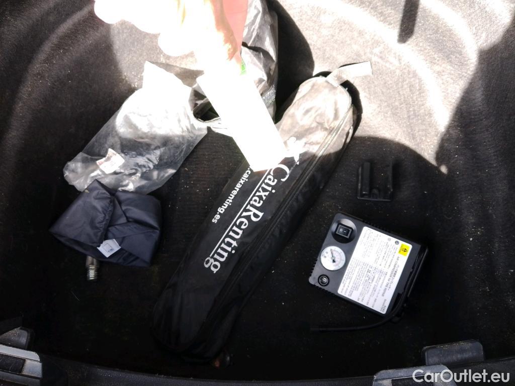  Toyota  Corolla TOYOTA  / 2019 / 5P / familiar 2.0 180H STYLE E-CVT TOURING SPORT #31