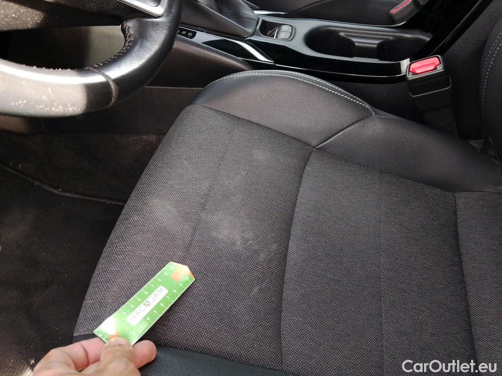  Toyota  Corolla TOYOTA  / 2019 / 5P / familiar 2.0 180H STYLE E-CVT TOURING SPORT #41