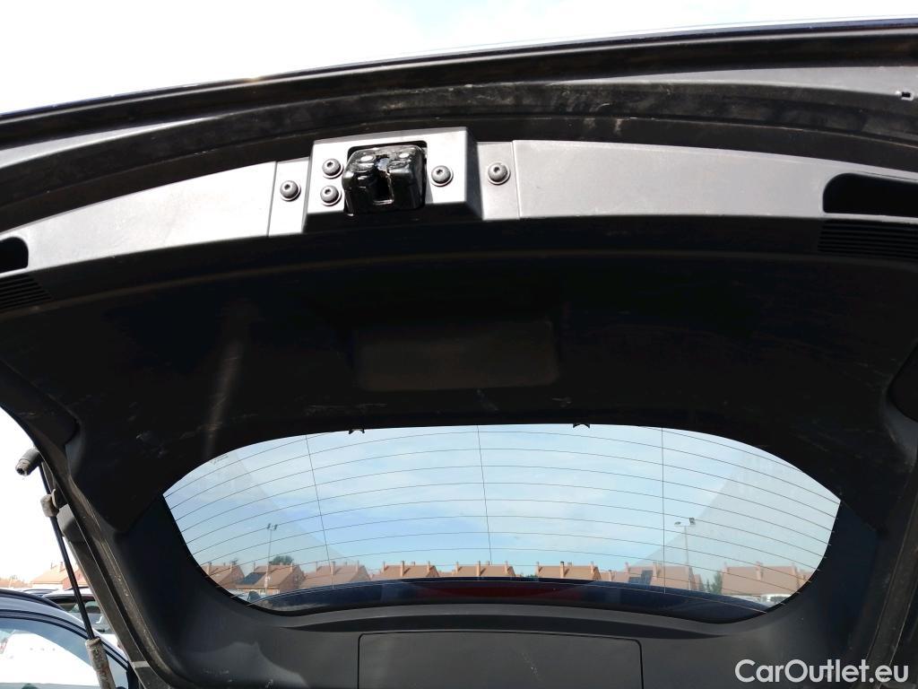  Toyota  Corolla TOYOTA  / 2019 / 5P / familiar 2.0 180H STYLE E-CVT TOURING SPORT #3