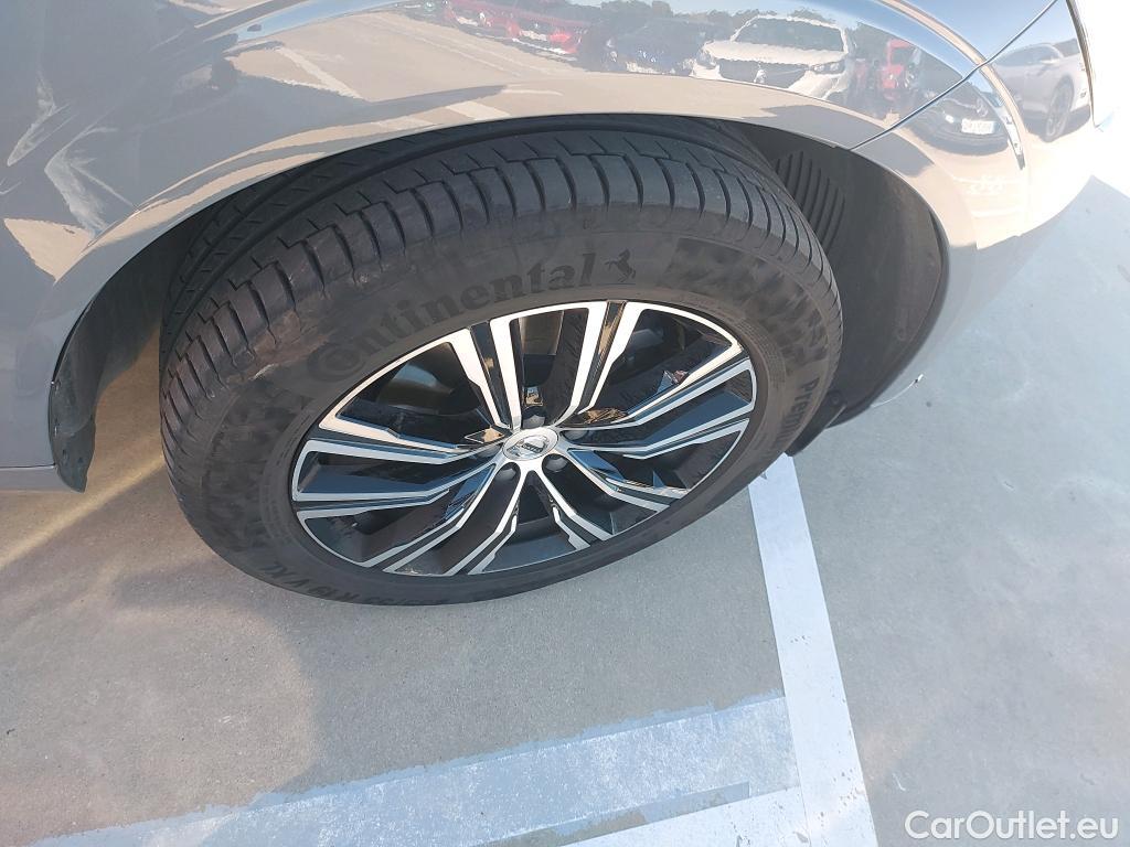  Volvo  XC60 VOLVO  / 2017 / 5P / todoterreno 2.0 T6 AWD Recharge Inscription Exp Auto #10