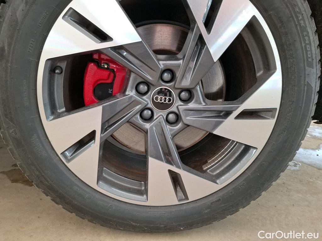  Audi  Q8  e-tron 55 quattro Avus 114kWh BVA #10