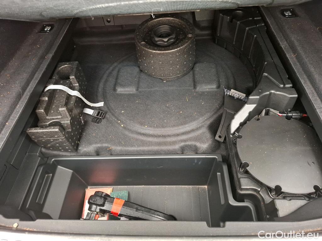  Audi  Q8  e-tron 55 quattro Avus 114kWh BVA #4