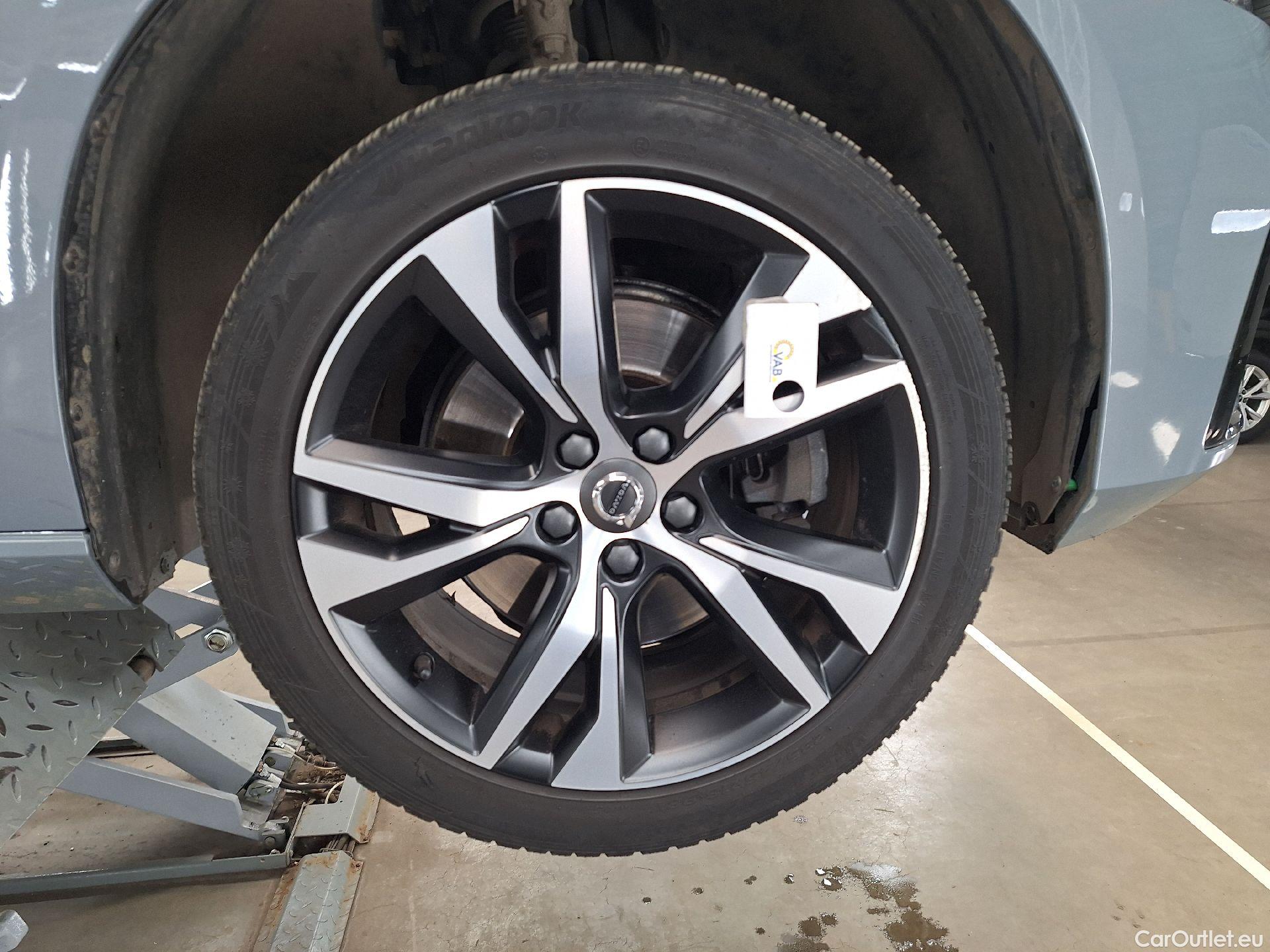  Volvo  V60 Volvo,  '18, Volvo  B4 D R-Design Aut. 5d #14